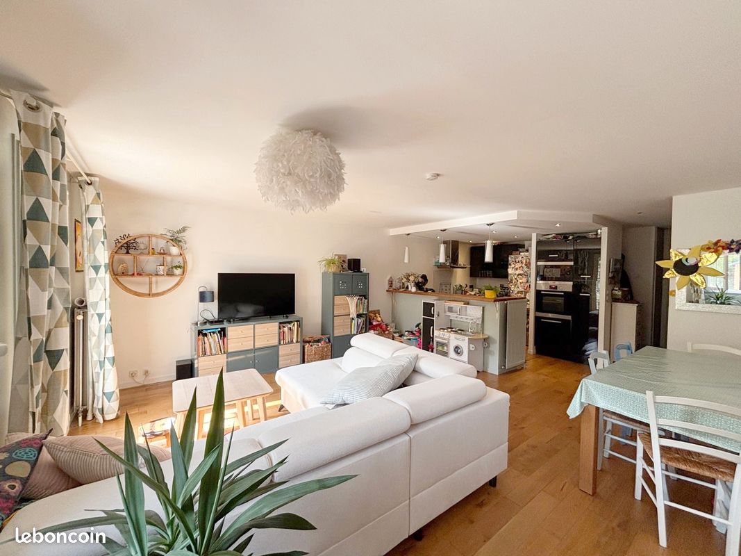 Maison 5 pièces 115 m² · à Vigneux-sur-Seine · 115 m² · 315 000 €