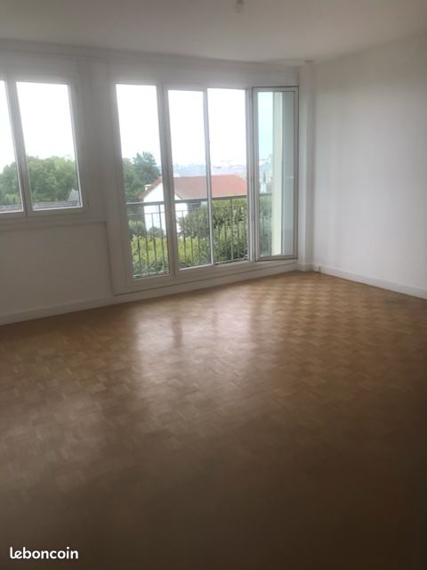 Appartement 4 pièces 86 m² · à Saint-Cloud · 86 m² · 1 650 €