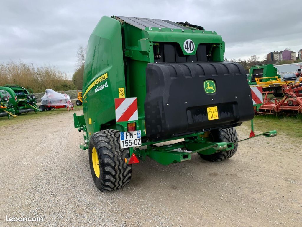 John Deere 451M (image 15)