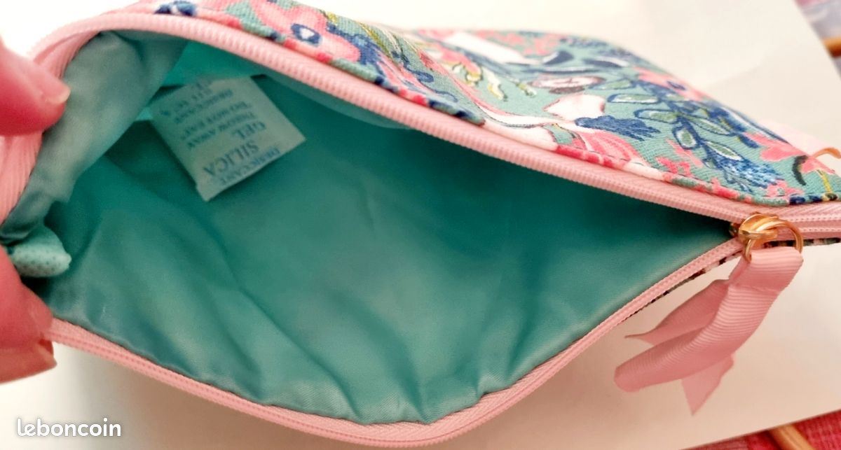 Jolie trousse maquillage/ pochette édition limitée Marie Sixtine