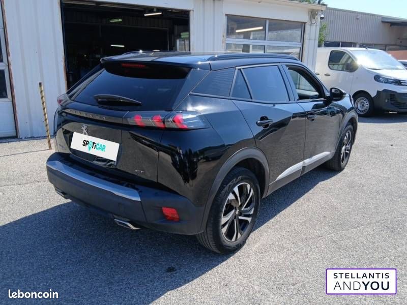 Peugeot 2008 PureTech 130 S&S EAT8 GT (image 3)