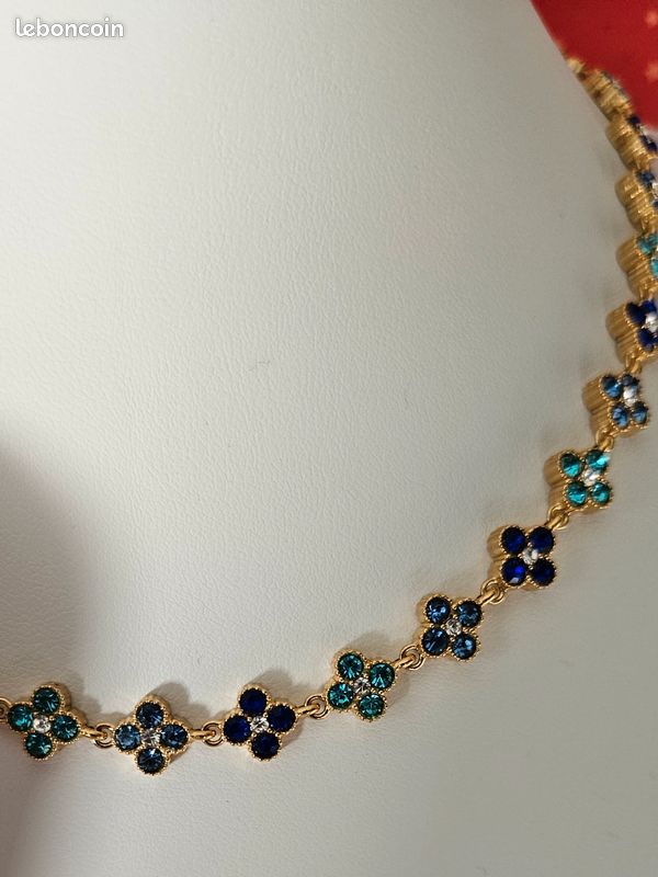 Lot De 8 Bijoux : Colliers, Pendentifs Et Bracelets De Différentes Longueurs - Occasion - N°771/35