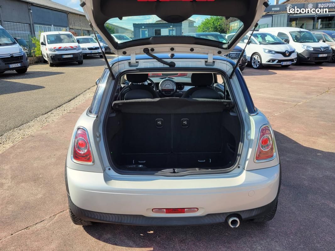 Mini COOPER D (image 16)