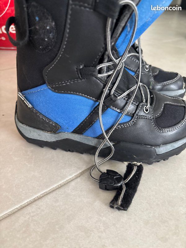 Bottes de snowboard Fit – Taille 35 – Noir et bleu Chaussures