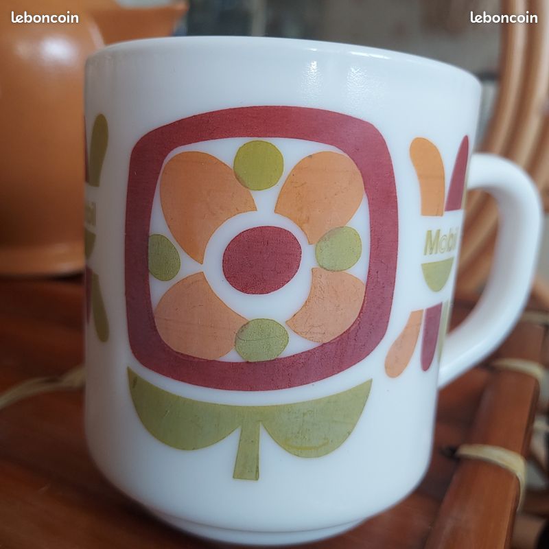 Série de 6 mugs mobil, des années 70