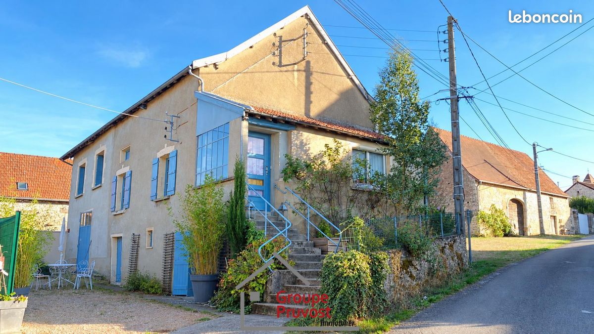 Maison 5 pièces 136 m² · à Cluny · 136 m² · 170 000 €