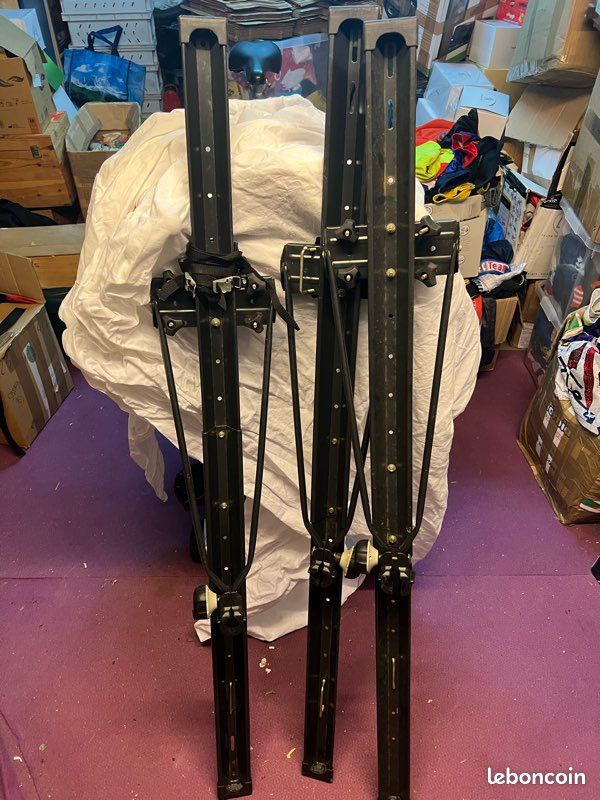 Porte vélo x3 pour galerie auto (image 1)