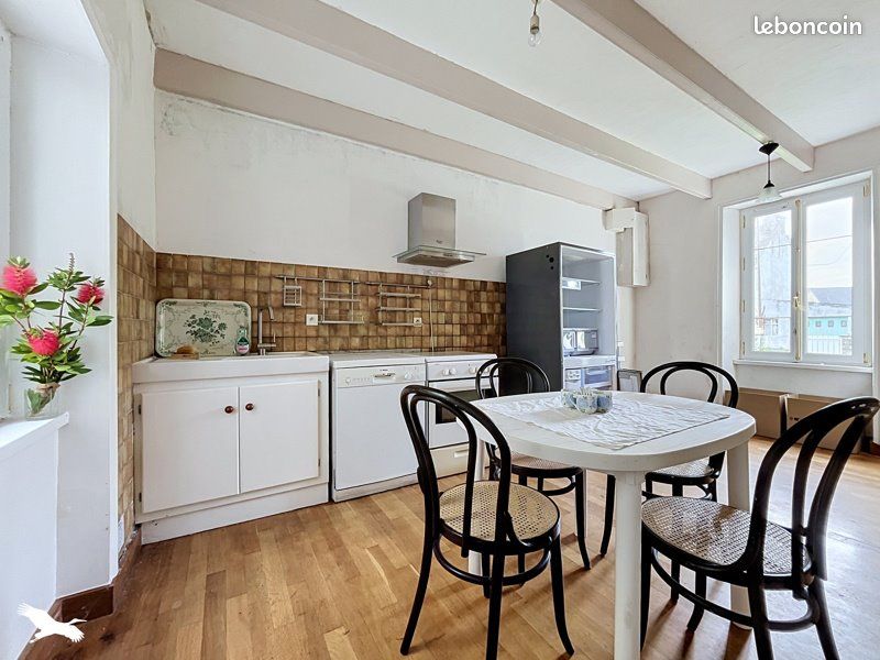 Maison 5 pièces 100 m² · à Cast · 100 m² · 96 624 €
