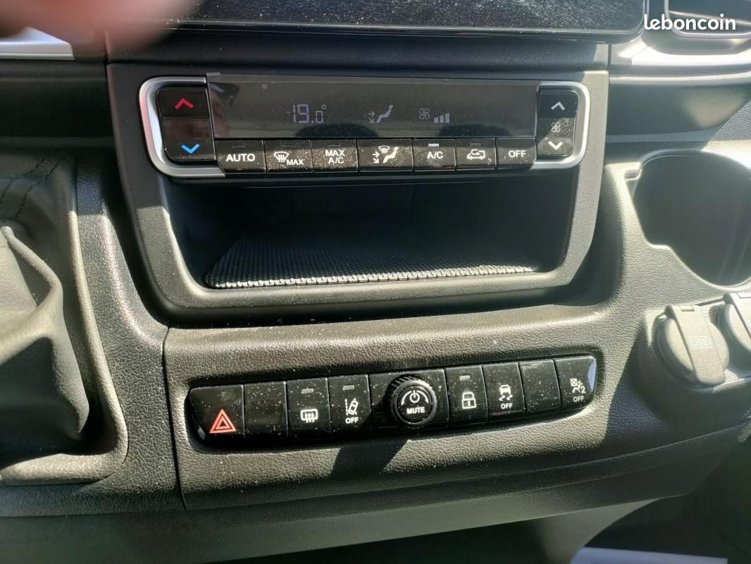 Peugeot Boxer PLANCHER CABINE 20M3 140 CV FOURGON PORTE ARRIERE RELEVANTE 3.5 T (image 12)