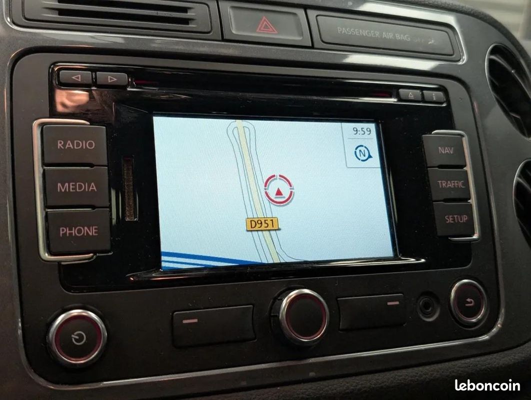 Volkswagen Tiguan 2.0 TDI 110 BLUEMOTION (image 21)