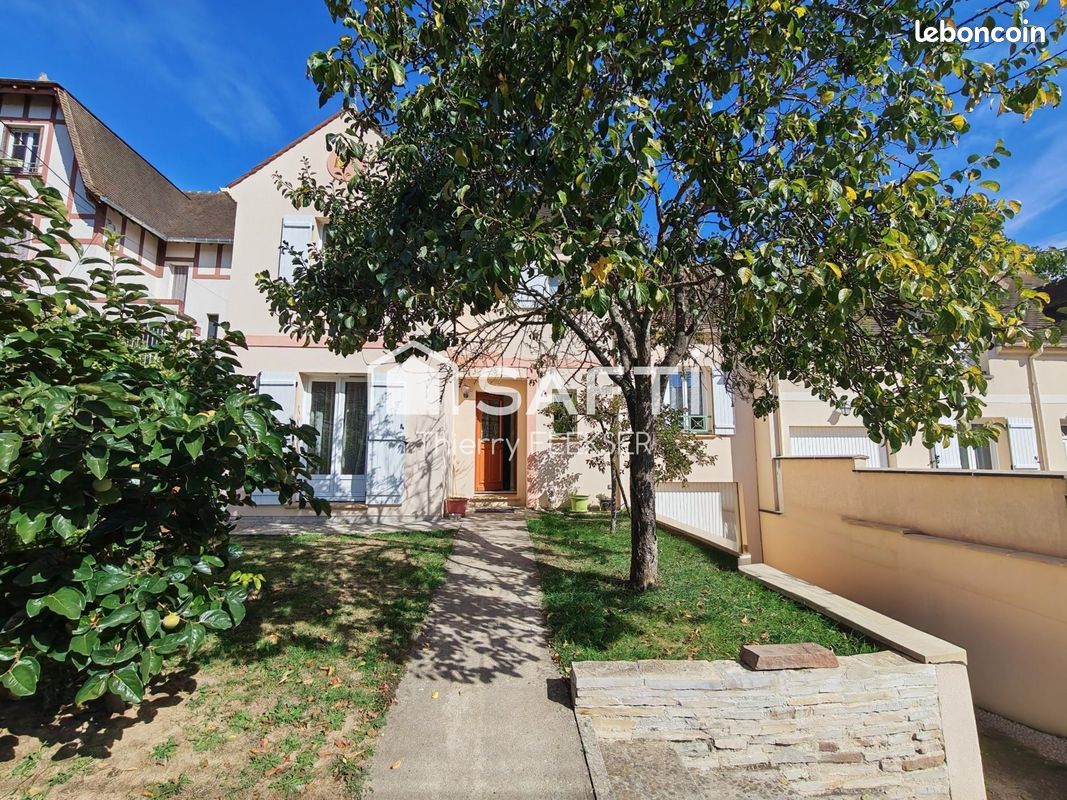 Maison 5 pièces 135 m² · à Parmain · 135 m² · 443 500 €