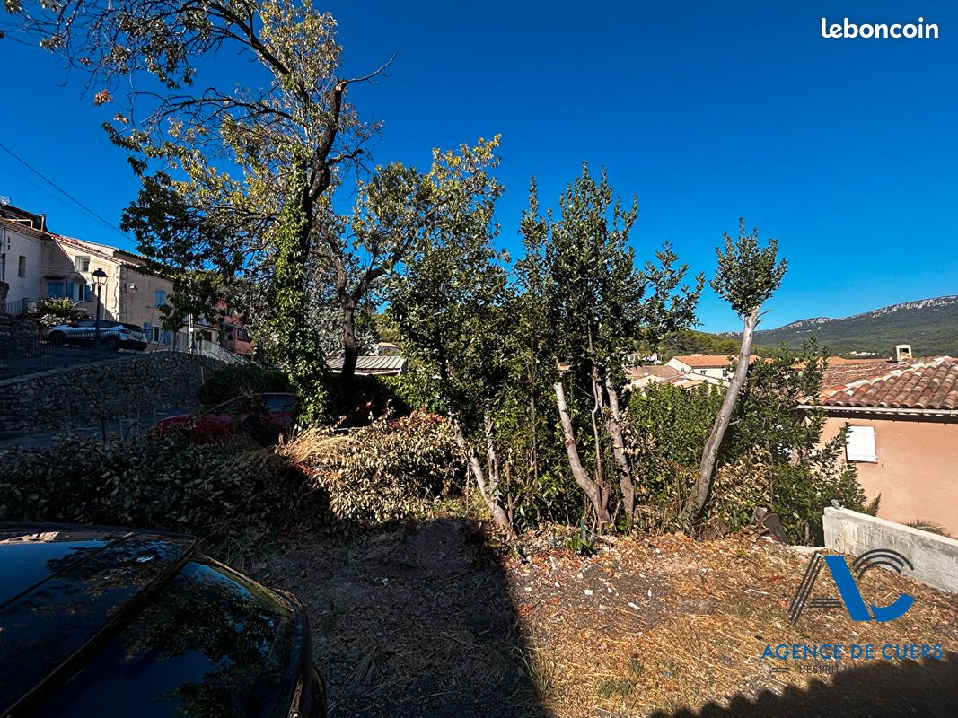 Terrain 87 m² · à Cuers · 87 m² · 49 000 €