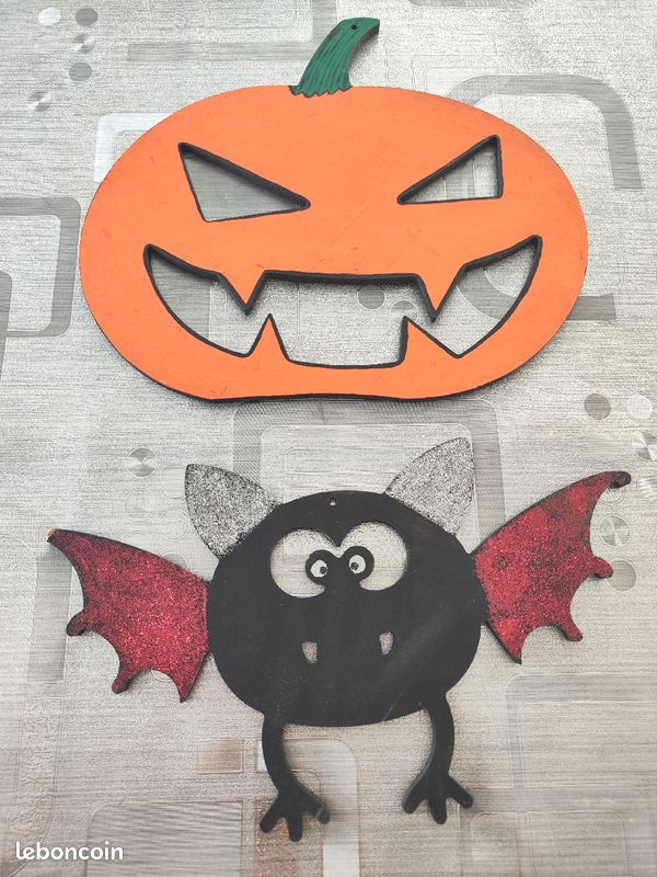 Décoration Halloween citrouille et chauve-souris en bois (image 1)