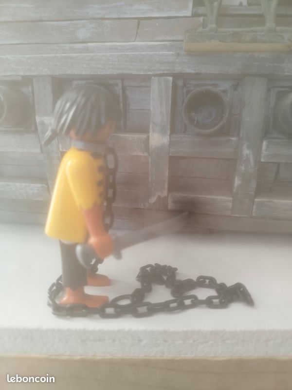 Playmobil pirate/prisonnier (image 2)