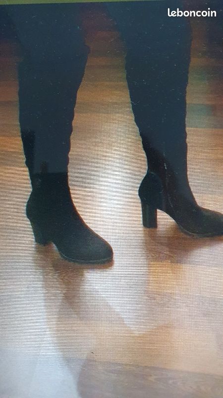Bottes nubuck noires t39 (image 1)