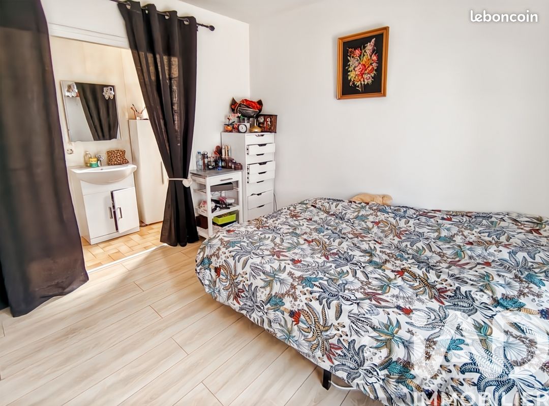 Propriété 8 pièces 159 m² (image 16)