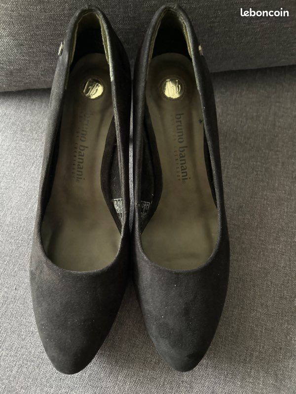 Escarpins Noirs En Cuir Véritable - Pointure 39 - Talon Très Bas Plateforme - Occasion