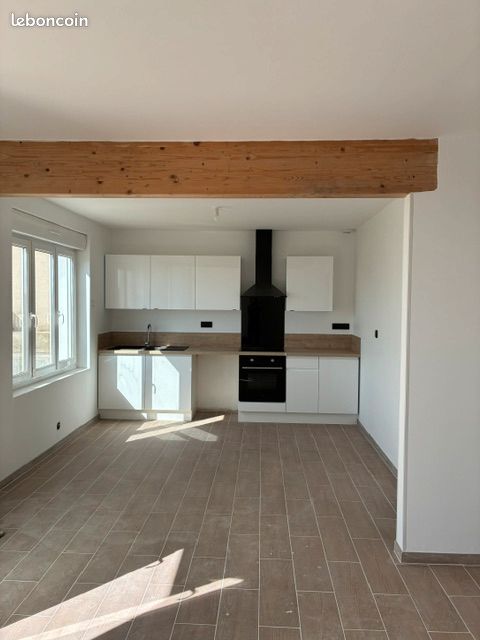 Maison 4 pièces 80 m² · à Le Mesnil-sur-Oger · 80 m² · 840 €/mois