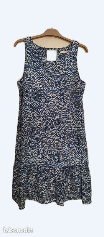 Robe avec motifs, Bleu et blanc, Très bon état, peu porté, Taille 36 , Camaïeu (image 1)