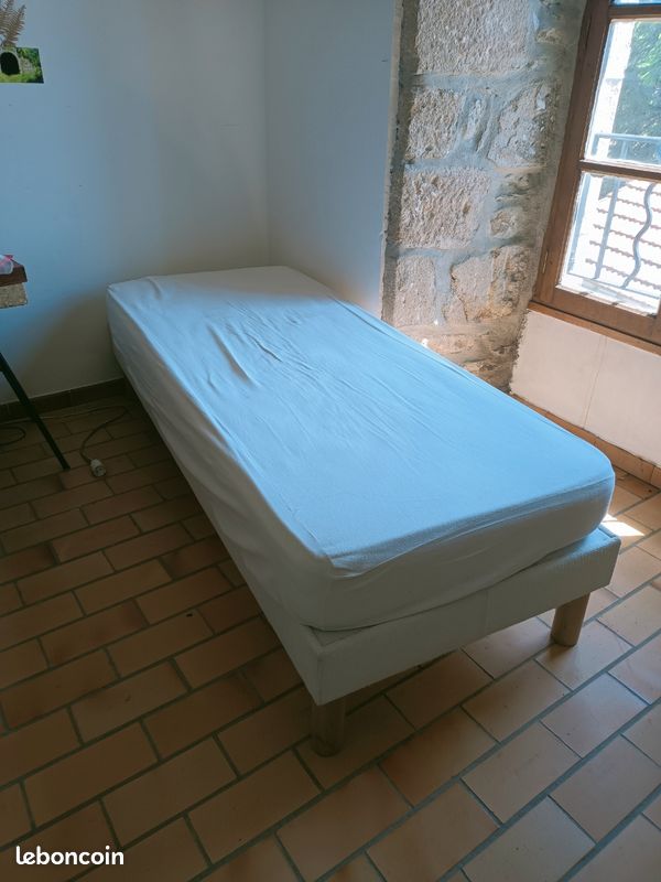 Lit simple (image 1)