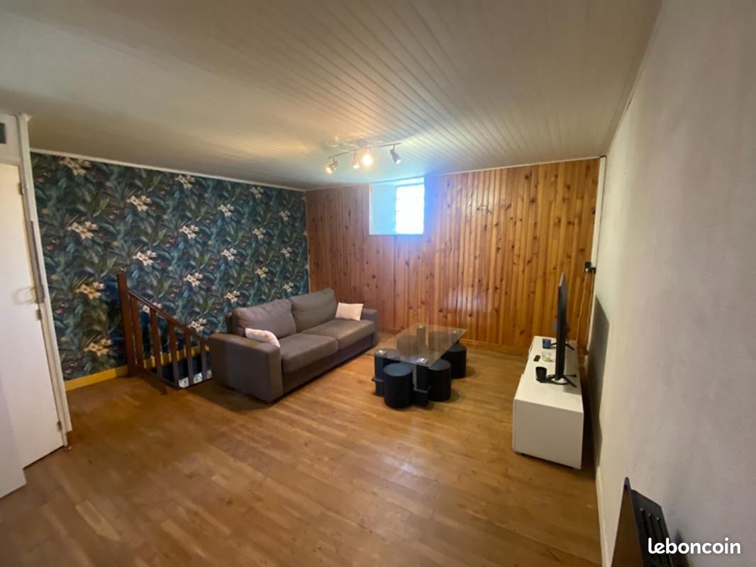 Maison de village 3 pièces 80 m² - Poursac 16700 (image principale 3)