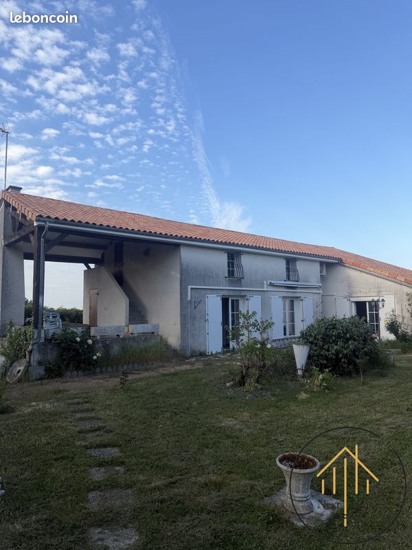 Maison 5 pièces 165 m² · à Loudun · 165 m² · 165 850 €