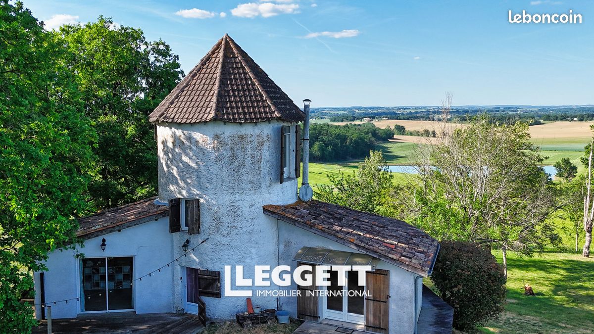 Maison 3 pièces 102 m² · à Armillac · 102 m² · 139 000 €