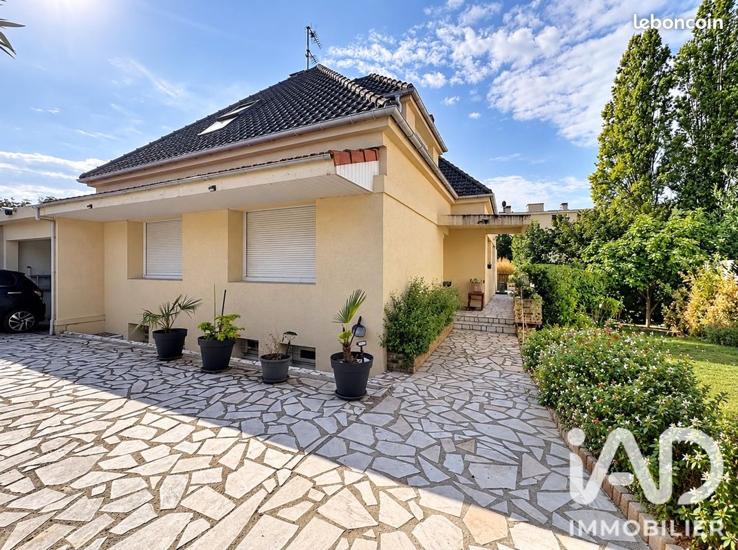 Maison 7 pièces 135 m² · à Garges-lès-Gonesse · 135 m² · 468 000 €
