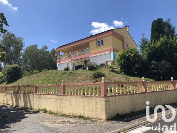 Maison 9 pièces 300 m²