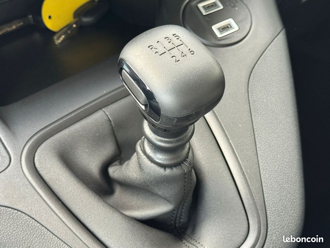 Citroen BERLINGO TAILLE M - 1.5 BLUEHDI 130CH S&S PLUS 5 PLACES (image 14)