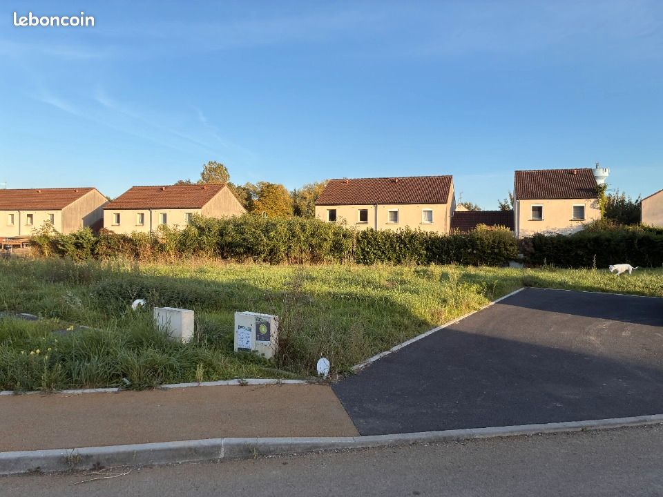 Terrain 379 m² · à Saint-Amand-les-Eaux · 73 000 €