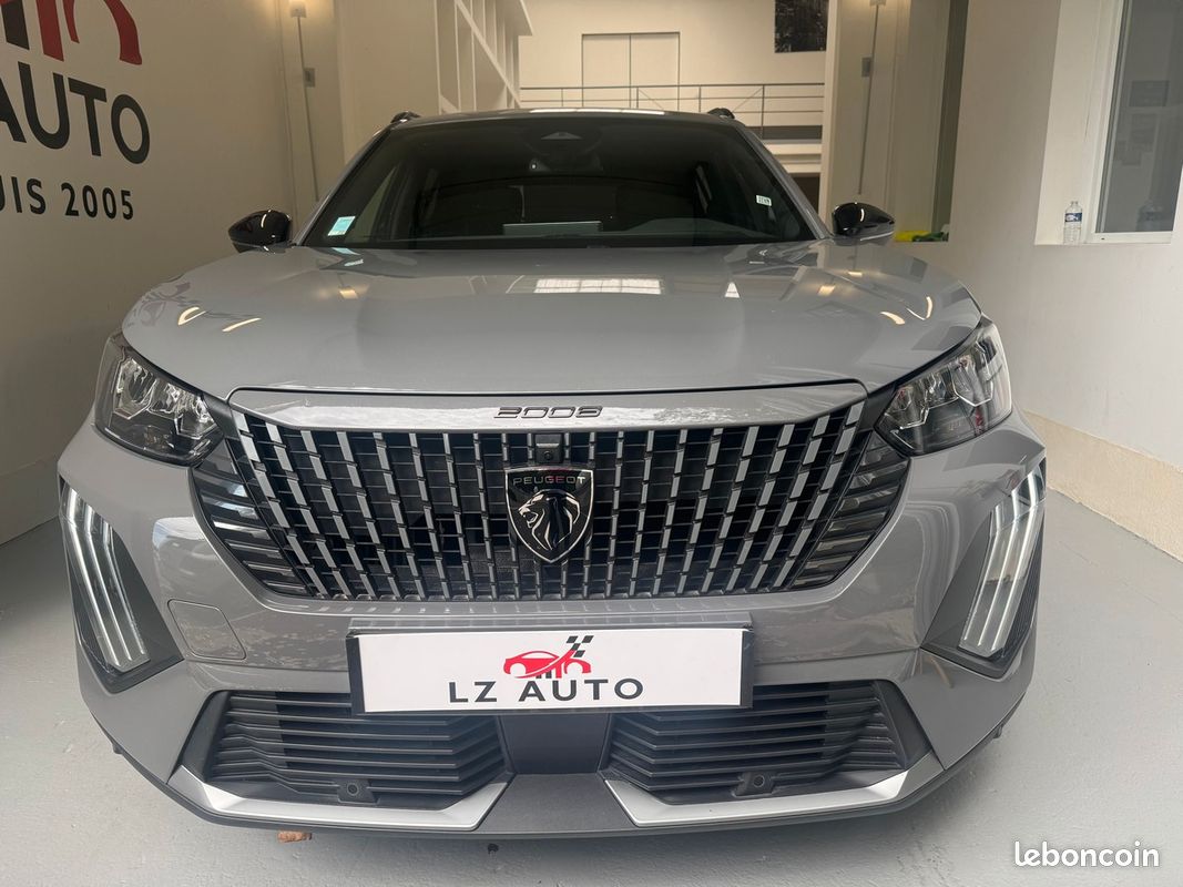 Peugeot 2008 Nouveau 100ch BVM6 Allure *PRIX HORS TAXE Affiché* EXPORT 2025 22461KM (image 2)
