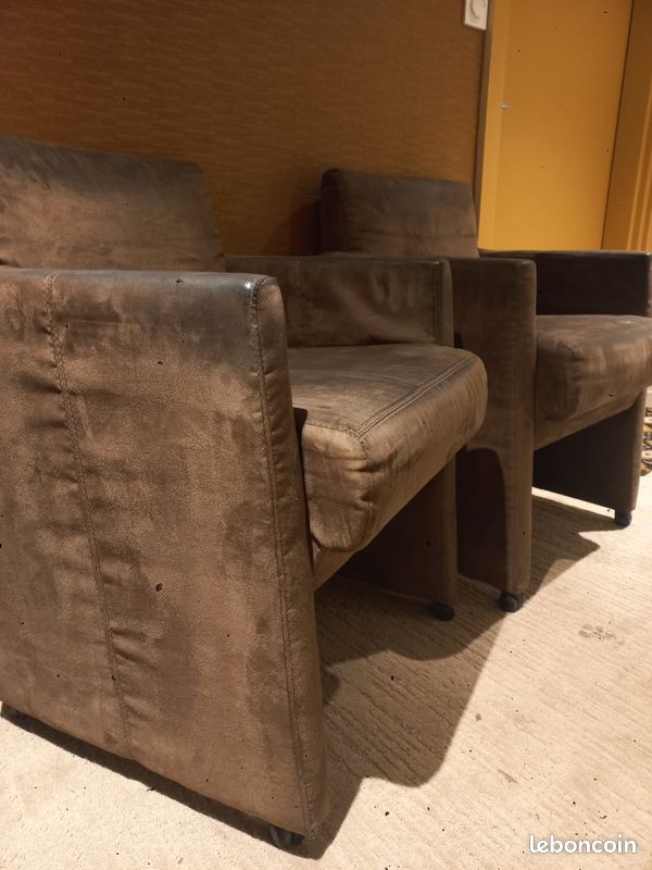Lot de fauteuils nubuck Ameublement