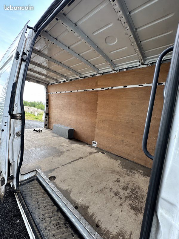 🌟 MERCEDES SPRINTER 2018 - 316 CDI 163 BVA 7G GRAND VOLUME L3H2 – EX CHRONOPOST - Reprise possible de votre véhicule (image 4)
