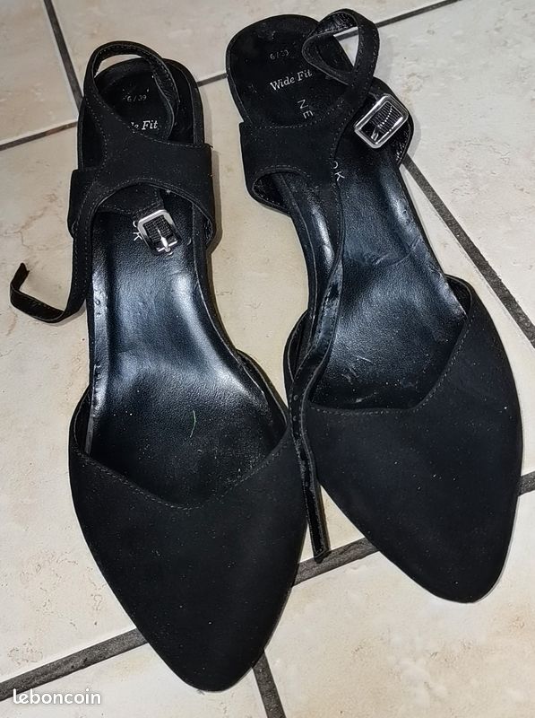 Escarpins noirs à talon taille 38 en très bon état (image 3)