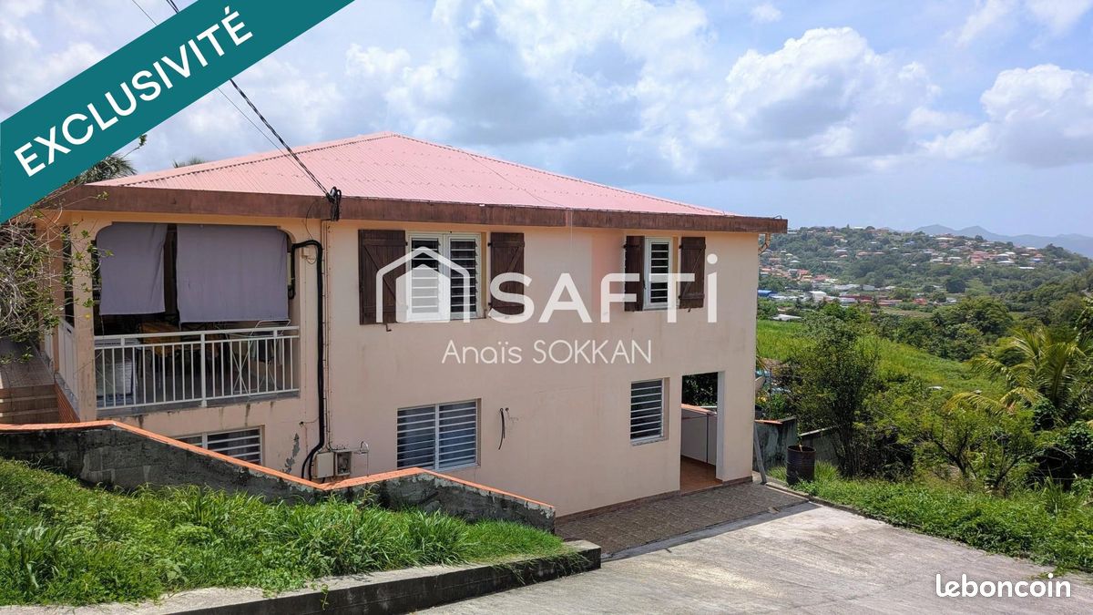 Maison 8 pièces 174 m² · à Ducos · 174 m² · 450 000 €