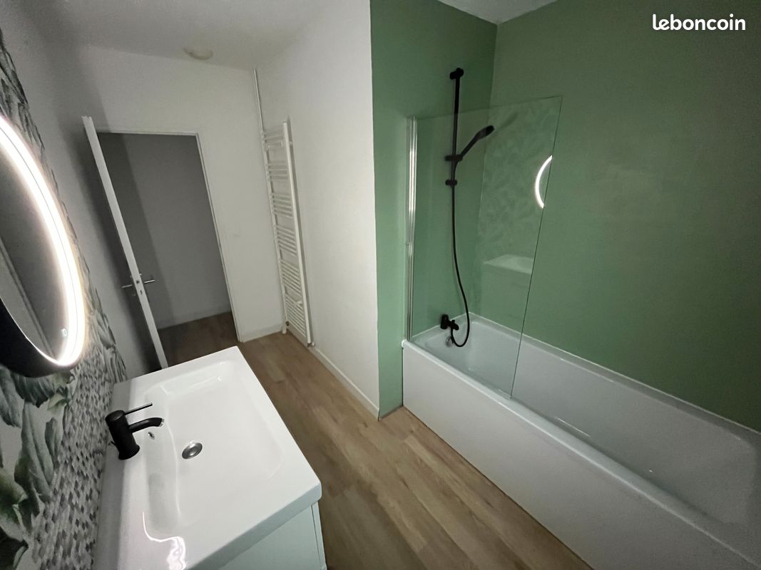 Maison 4 pièces 100 m² · à Barlin · 100 m² · 875 €/mois