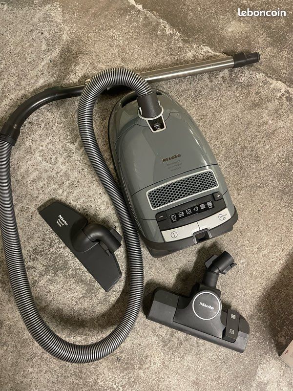 Aspirateur Miele complet C3 parquet complet sous garantie