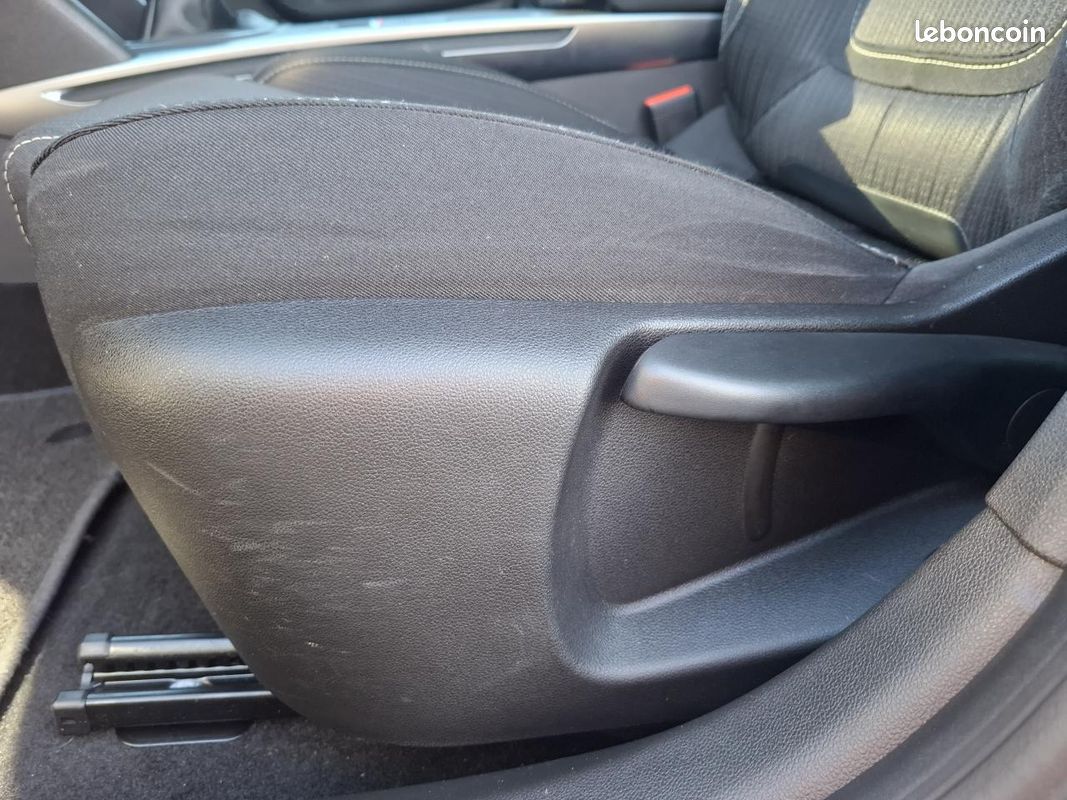 Renault megane 1.2 tce 100 energy limited (image 25)