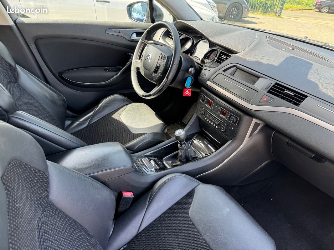 CITROEN C5 2.0 HDi 16V FAP Hydractive 136 cv (image 3)