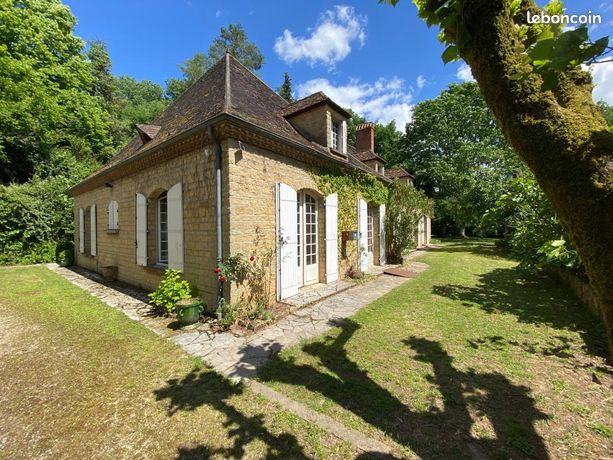 Maison 6 pièces 245 m²