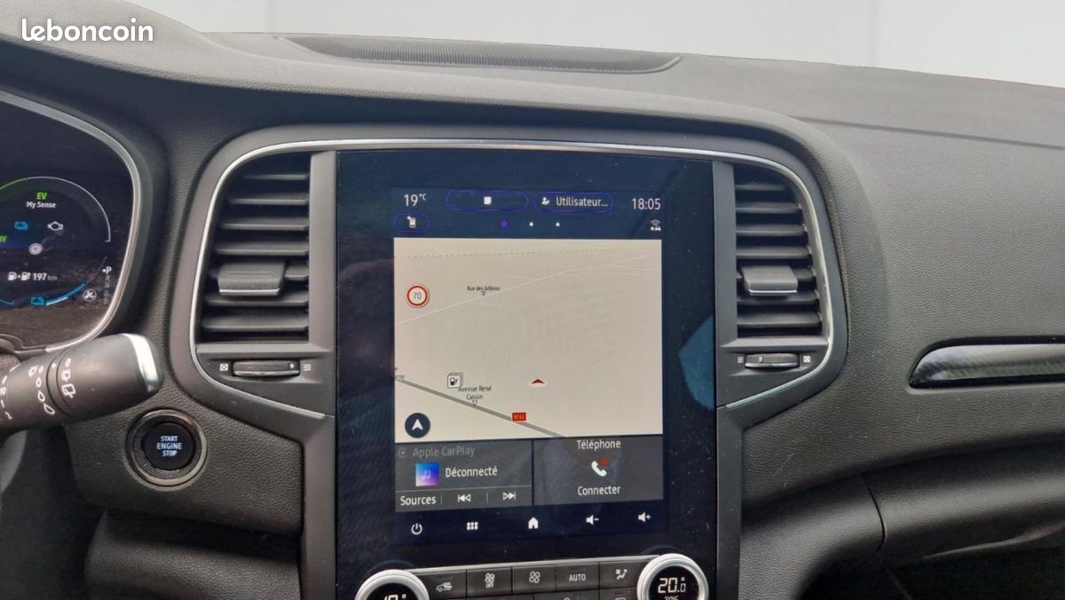 Renault Mégane IV BERLINE E-TECH Plug-In Hybride 160 R.S. Line (image 13)