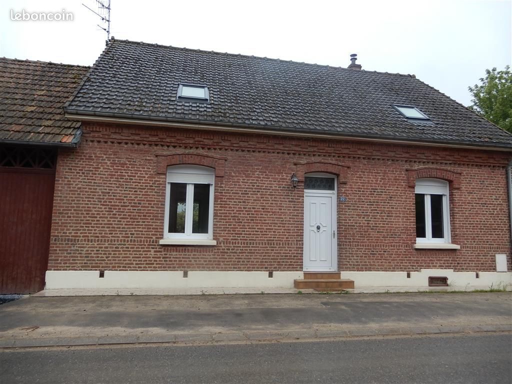 Maison 4 pièces 136 m² · à Lebucquière · 136 m² · 800 €/mois