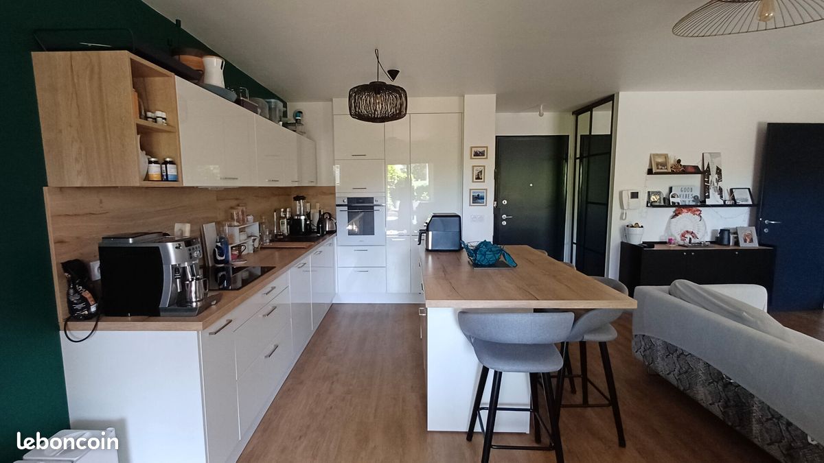 Appartement 3 pièces 69 m² · à Challes-les-Eaux · 69 m² · 320 000 €