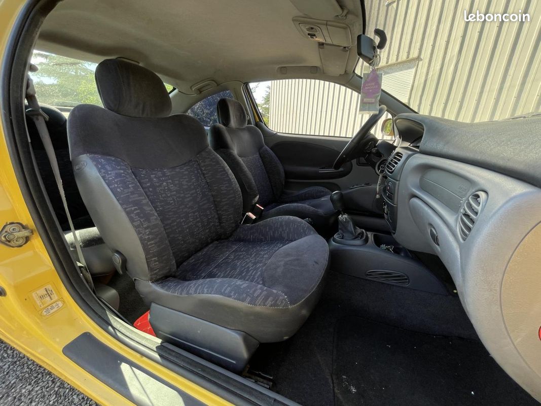 RENAULT MEGANE Mégane Coupé 16S 110 cv | SORT DE REVISION - DISTRIBUTION FAITE (image 19)