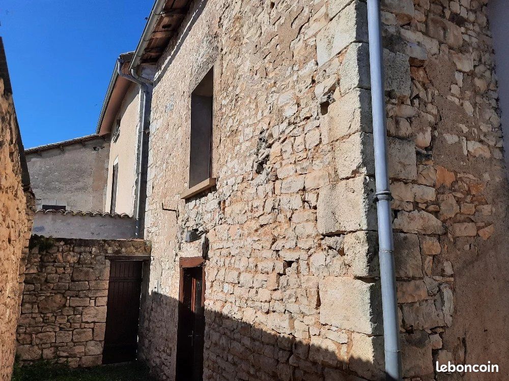 Maison de ville 6 pièces 136 m² - La Rochefoucauld-en-Angoumois 16110 (image 3)