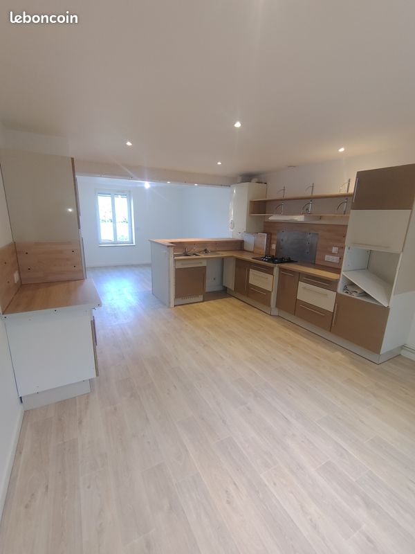 Appartement 3 pièces 70 m² · à Riotord · 70 m² · 450 €/mois