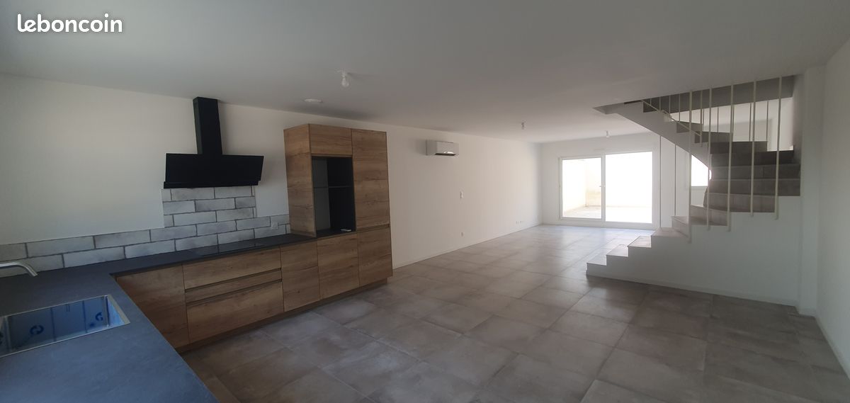 Maison 4 pièces 100 m² · à La Fare-les-Oliviers · 100 m² · 329 000 €
