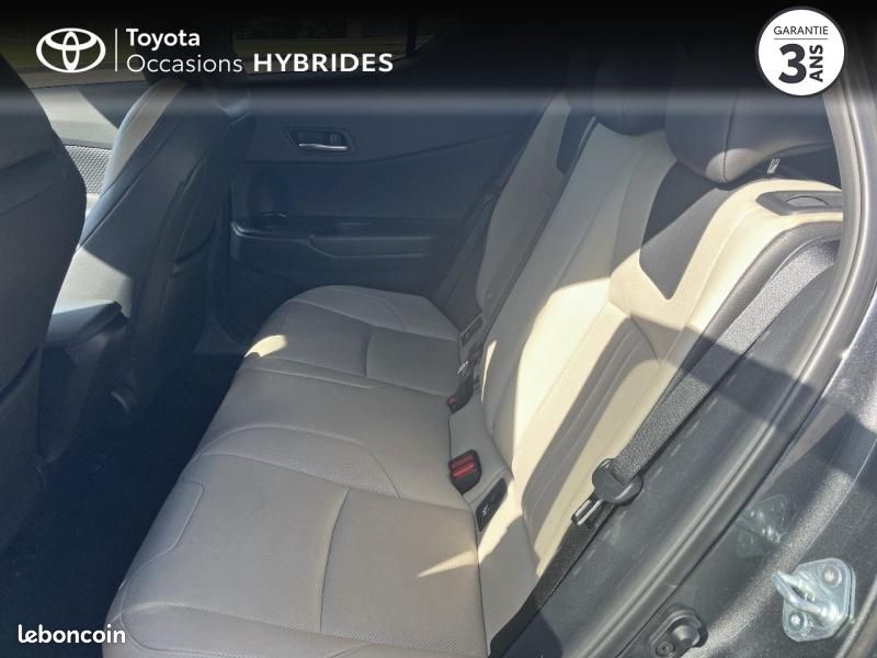 Toyota C-HR 184h Collection 2WD E-CVT MY22 (image 19)