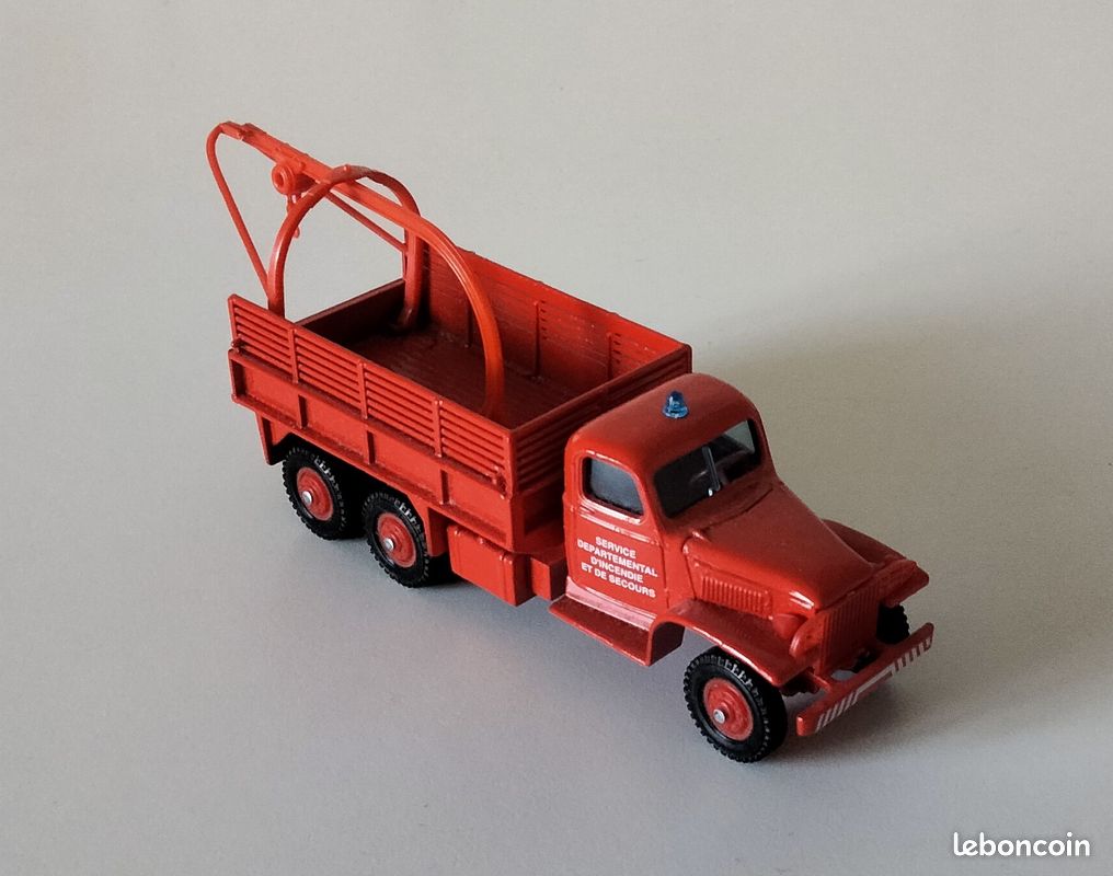 Camion miniature de pompier 32 échelle 1:50 "GMC 6x6 CCKW353" (image 4)